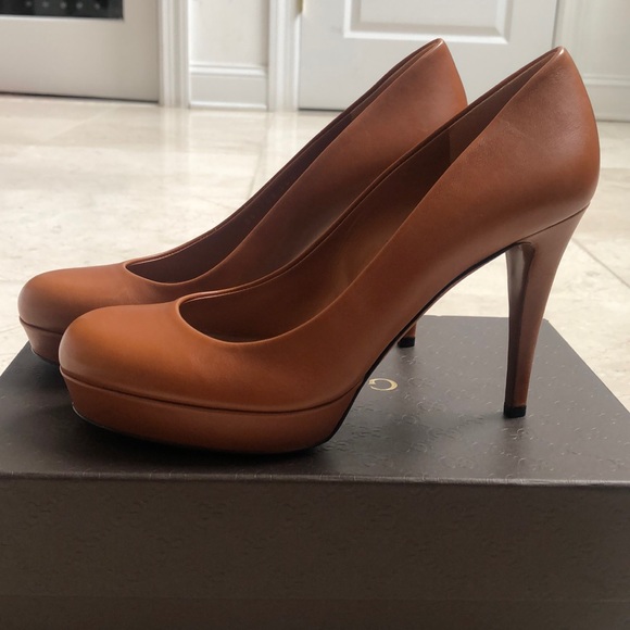 Gucci Womens platform pumps - Picture 2 of 8